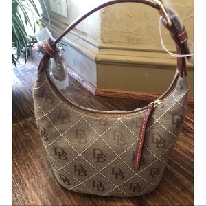NWT DOONEY & BURKE Bucket Bag Signature Canvas